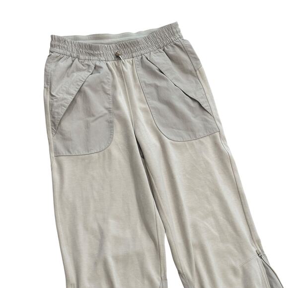 Lululemon Effortless Mid-Rise Pant - Picture 7 of 8